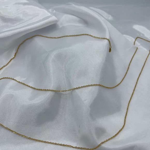 Dainty Layered 18KT Gold Belly Chain - Picture 3 of 3
